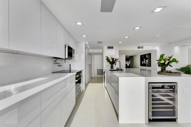 3360 S Ocean Boulevard 5 G Ii, Palm Beach, FL 33480