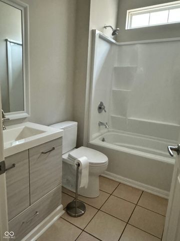 13023 Venito Trail, Fishers, IN 46037