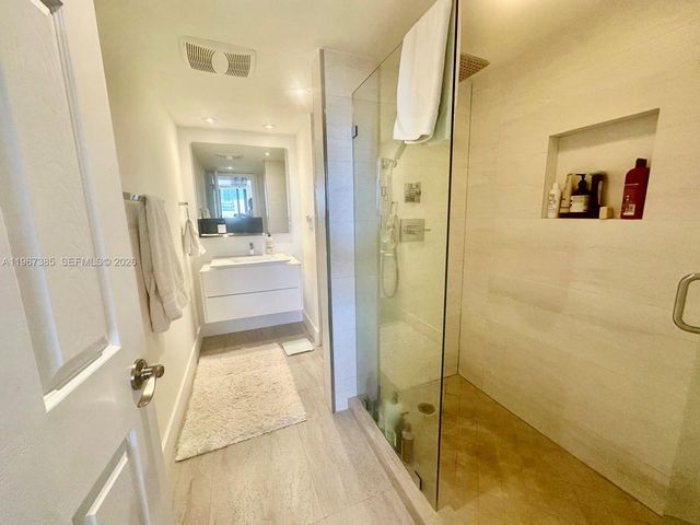 2555 Collins Ave 1914, Miami Beach, FL 33140