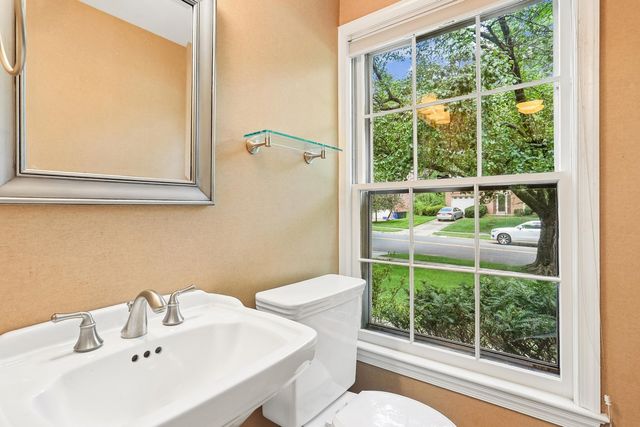 2414 CHILHAM PL, Potomac, MD 20854