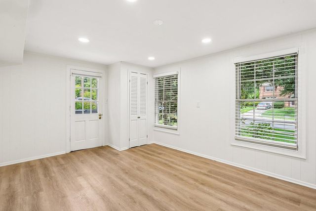 2414 CHILHAM PL, Potomac, MD 20854