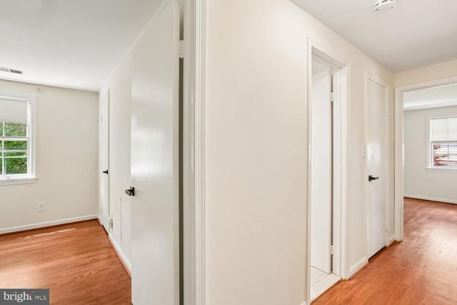 2414 CHILHAM PL, Potomac, MD 20854