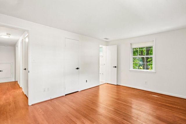 2414 CHILHAM PL, Potomac, MD 20854