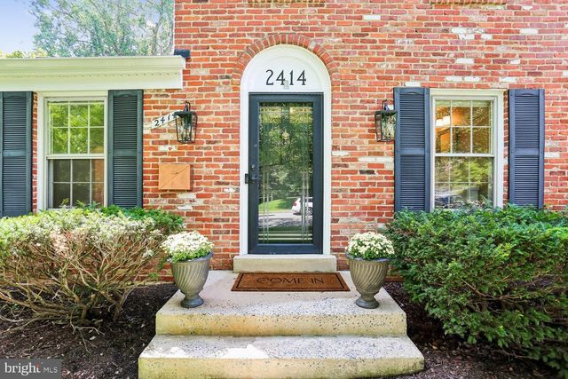 2414 CHILHAM PL, Potomac, MD 20854