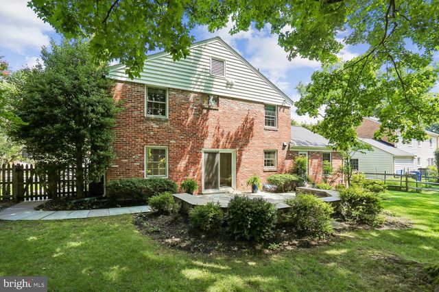 2414 CHILHAM PL, Potomac, MD 20854