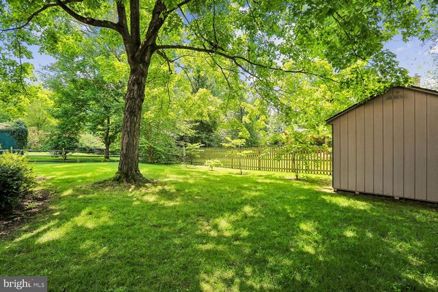 2414 CHILHAM PL, Potomac, MD 20854