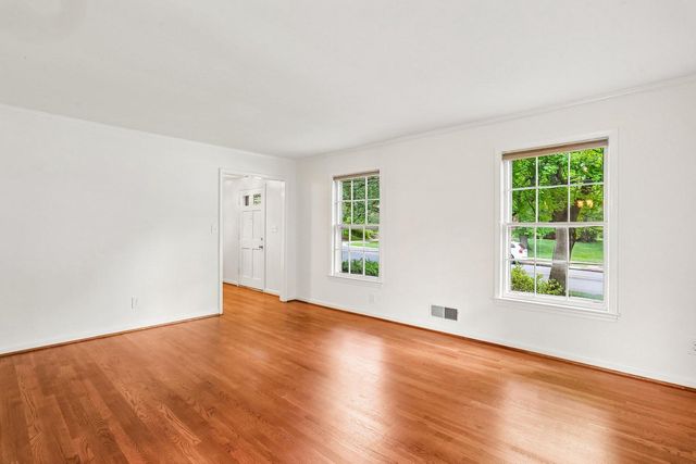 2414 CHILHAM PL, Potomac, MD 20854