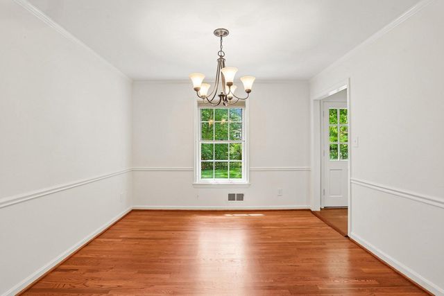 2414 CHILHAM PL, Potomac, MD 20854