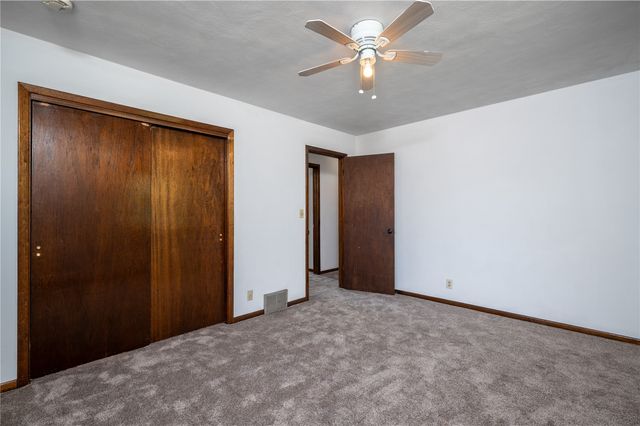 2520 Falbrook Drive NE, Cedar Rapids, IA 52402