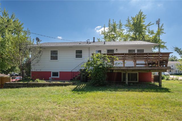 2520 Falbrook Drive NE, Cedar Rapids, IA 52402