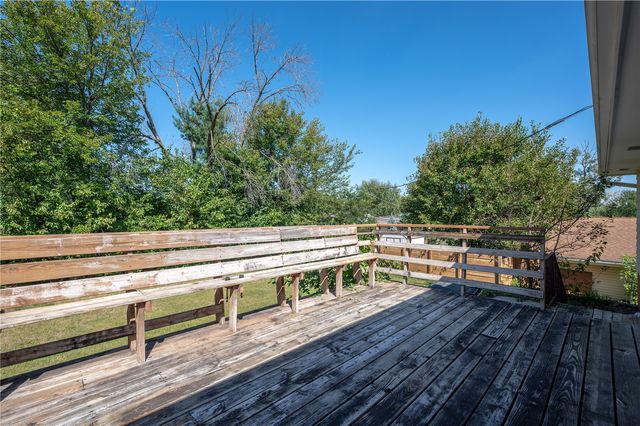 2520 Falbrook Drive NE, Cedar Rapids, IA 52402