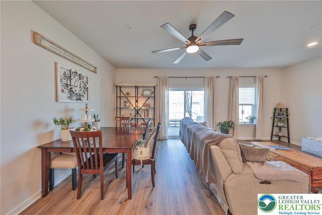 4905 Brookside Court, Upper Saucon Twp, PA 18036