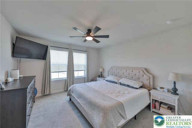4905 Brookside Court, Upper Saucon Twp, PA 18036