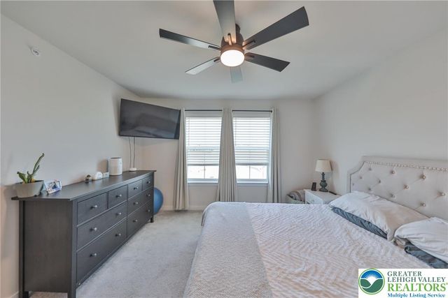 4905 Brookside Court, Upper Saucon Twp, PA 18036