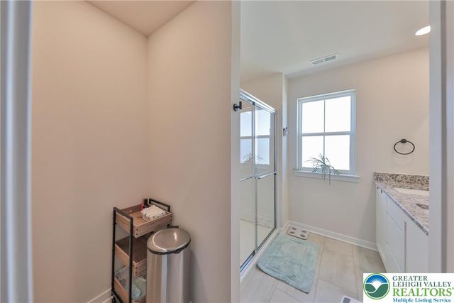 4905 Brookside Court, Upper Saucon Twp, PA 18036