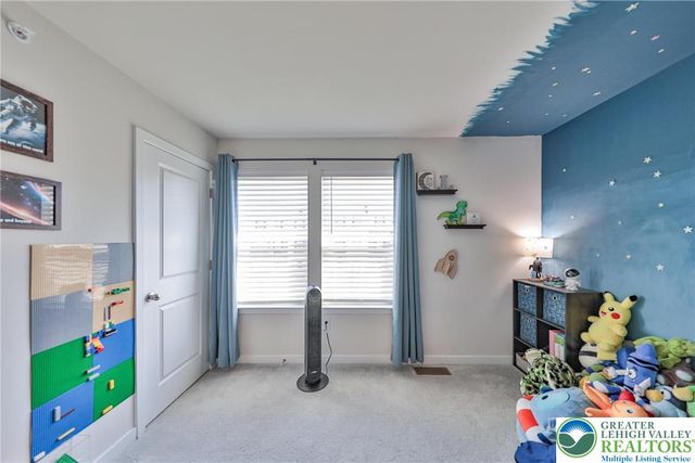 4905 Brookside Court, Upper Saucon Twp, PA 18036
