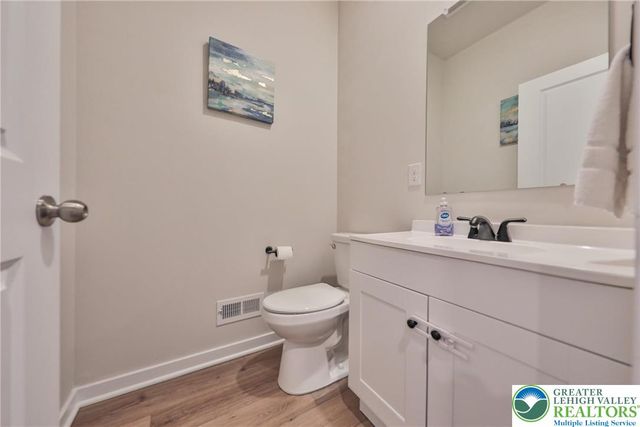 4905 Brookside Court, Upper Saucon Twp, PA 18036