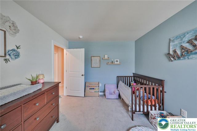 4905 Brookside Court, Upper Saucon Twp, PA 18036