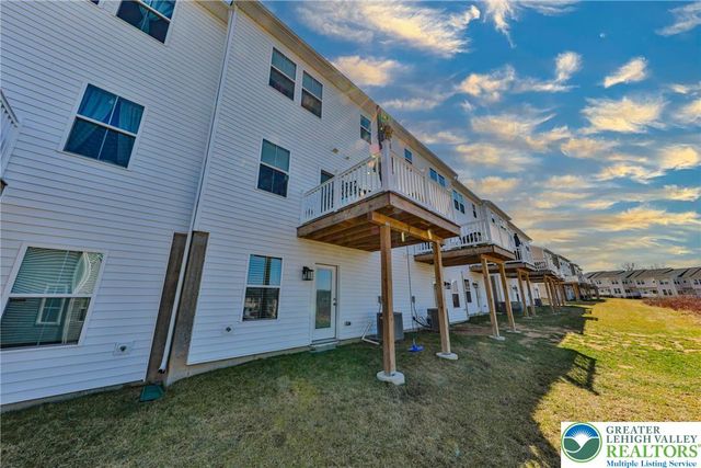 4905 Brookside Court, Upper Saucon Twp, PA 18036