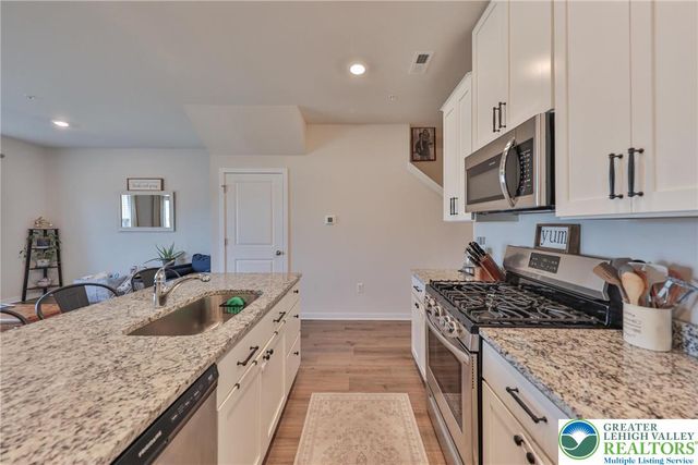 4905 Brookside Court, Upper Saucon Twp, PA 18036