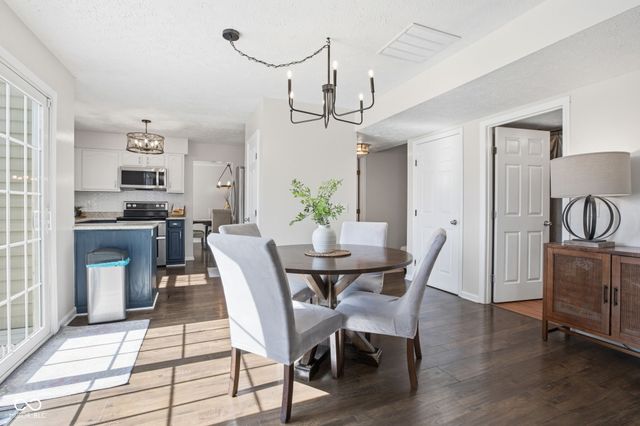 11825 Ashton Drive, Fishers, IN 46038