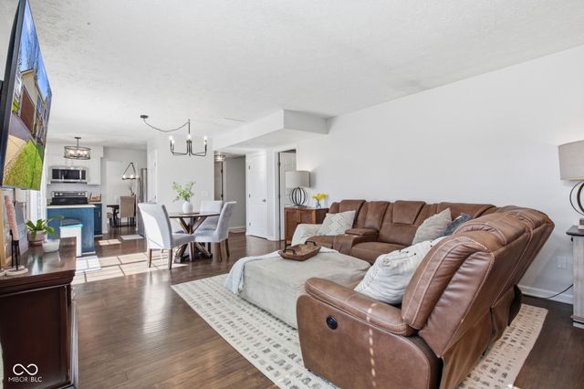 11825 Ashton Drive, Fishers, IN 46038