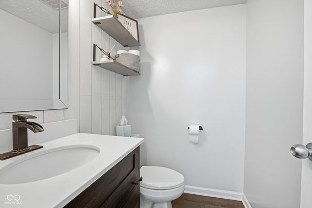 11825 Ashton Drive, Fishers, IN 46038