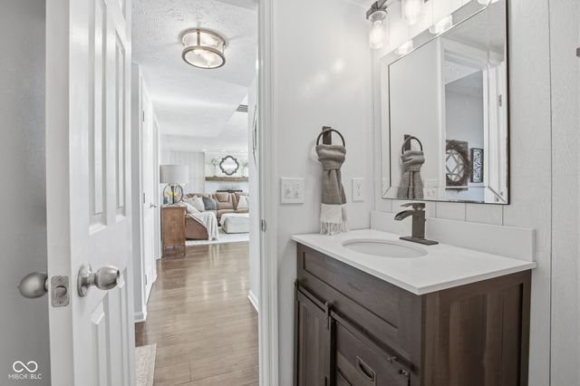 11825 Ashton Drive, Fishers, IN 46038