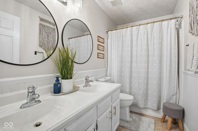 11825 Ashton Drive, Fishers, IN 46038