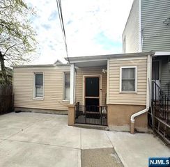 321 John Street Rear, Harrison, NJ 07029