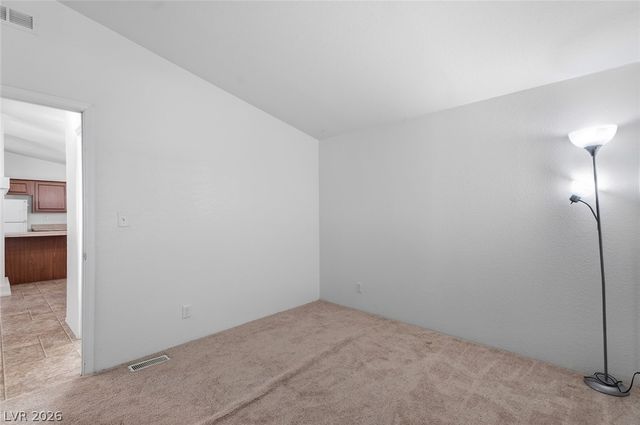 4589 Royal Ridge Boulevard, Las Vegas, NV 89103