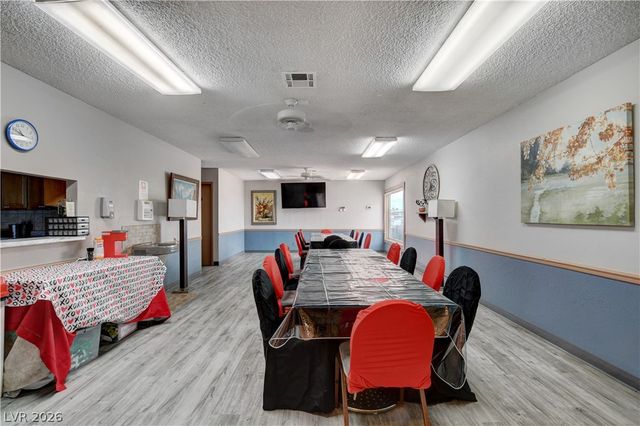4589 Royal Ridge Boulevard, Las Vegas, NV 89103