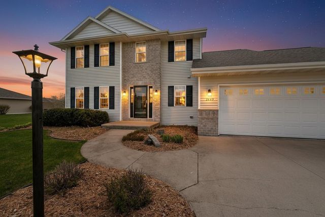 2085 BRACTON ROAD, Suamico, WI 54173