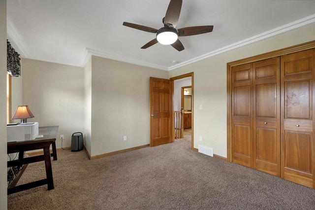 2085 BRACTON ROAD, Suamico, WI 54173