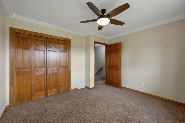 2085 BRACTON ROAD, Suamico, WI 54173