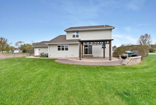 2085 BRACTON ROAD, Suamico, WI 54173
