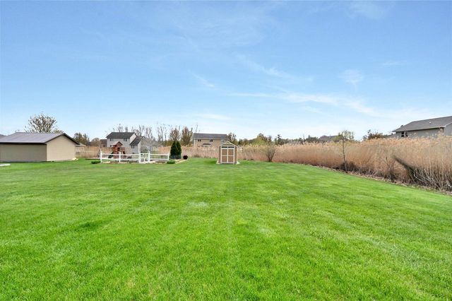 2085 BRACTON ROAD, Suamico, WI 54173