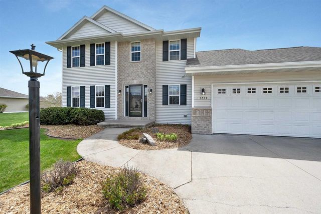 2085 BRACTON ROAD, Suamico, WI 54173
