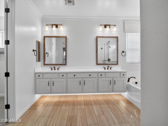 2141 E FLAMINGO Way, Gilbert, AZ 85297