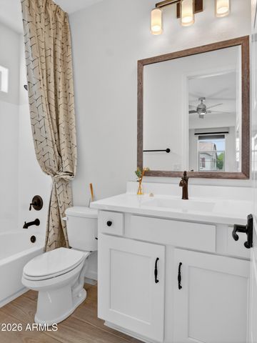 2141 E FLAMINGO Way, Gilbert, AZ 85297