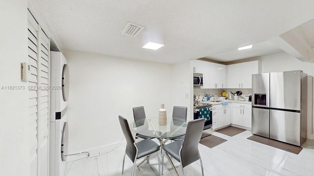 7180 NW 179th Street 105, Hialeah, FL 33015