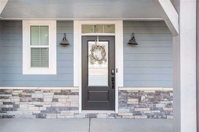 72 Candlewood Lane, Hoschton, GA 30548