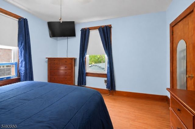 20 Wilson Ave, Totowa Boro, NJ 07512