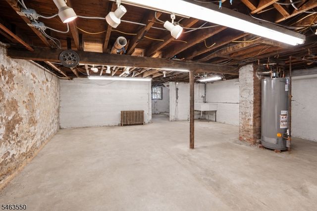20 Wilson Ave, Totowa Boro, NJ 07512