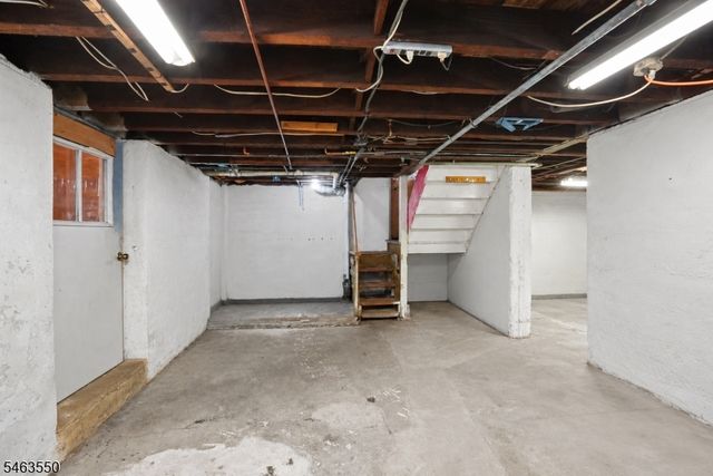 20 Wilson Ave, Totowa Boro, NJ 07512