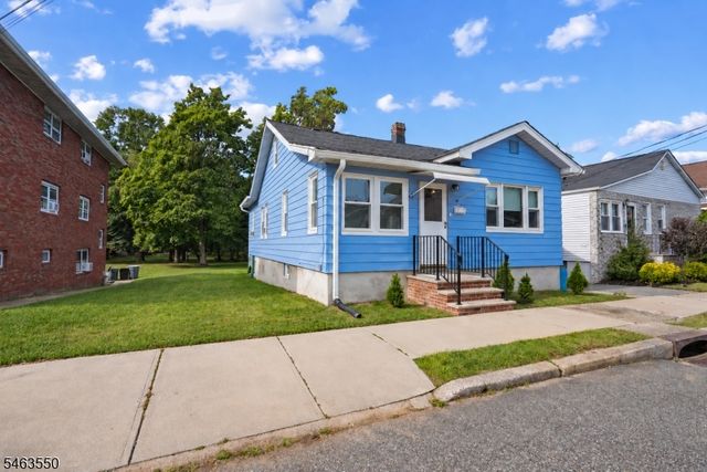 20 Wilson Ave, Totowa Boro, NJ 07512