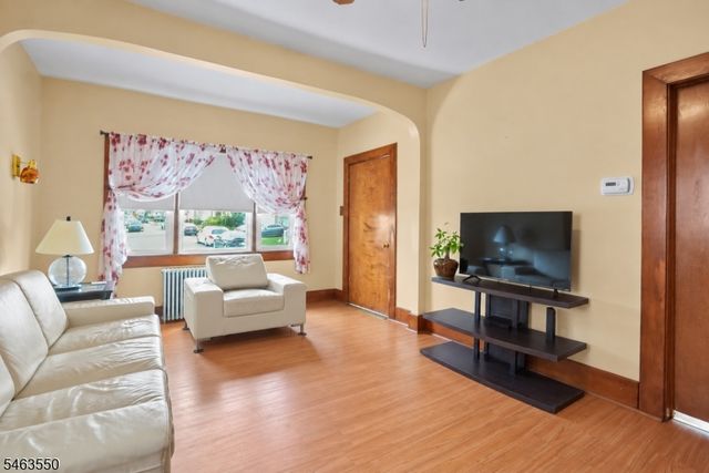 20 Wilson Ave, Totowa Boro, NJ 07512