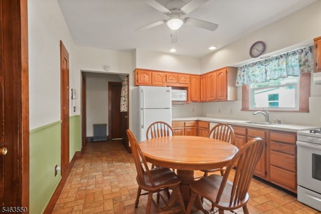 20 Wilson Ave, Totowa Boro, NJ 07512