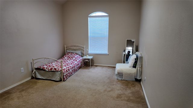 421 Roundrock Lane, Fort Worth, TX 76140