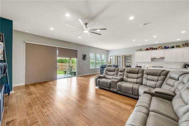 305 Wagon Spoke WAY, Liberty Hill, TX 78642